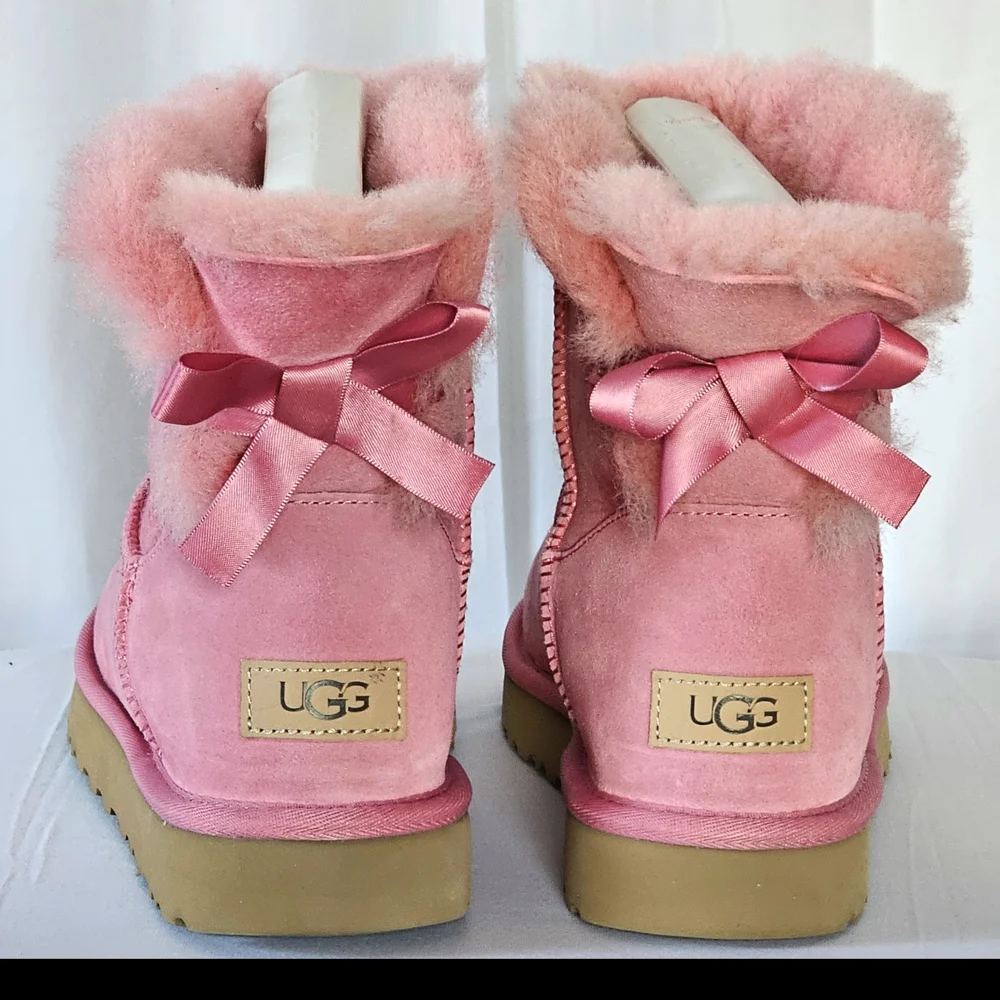 UGG Pink Women's Boots - Picture 6 of 8